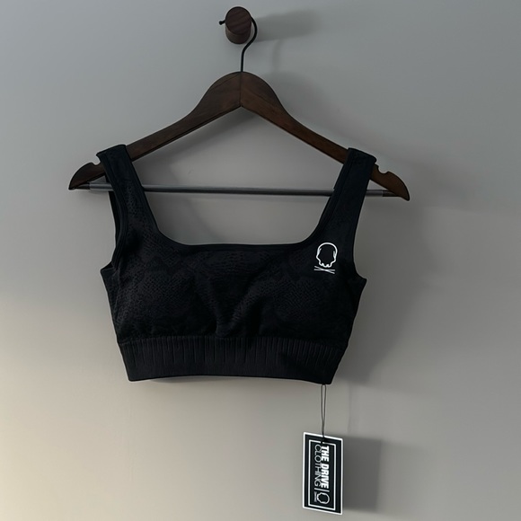 THE DRIVE CLOTHING Other - NWT THE DRIVE CLOTHING BLACK SNAKESKIN SPORTS BRA SIZE MEDIUM